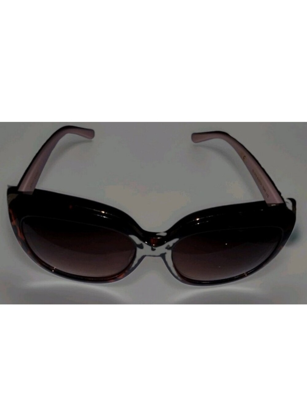 Betsey Johnson Leopard Tortoise Shell Sunglasses Brown Lens Animal Print Pink